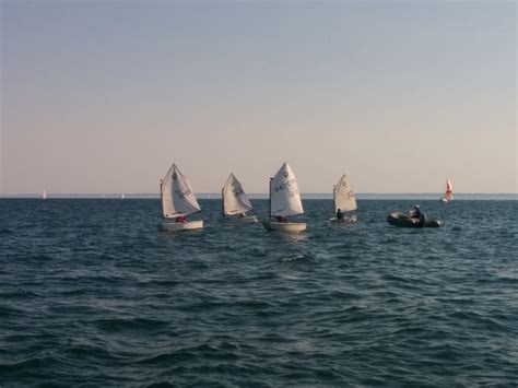 bronte harbour yacht club|sailing lessons near me.